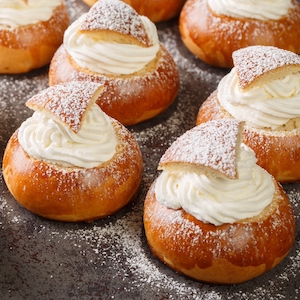 How to Find a Community in the Sales World