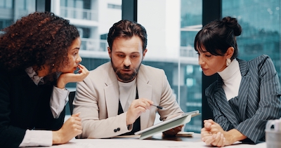 Using AI in B2B sales means that what once took weeks of research now takes a few hours.